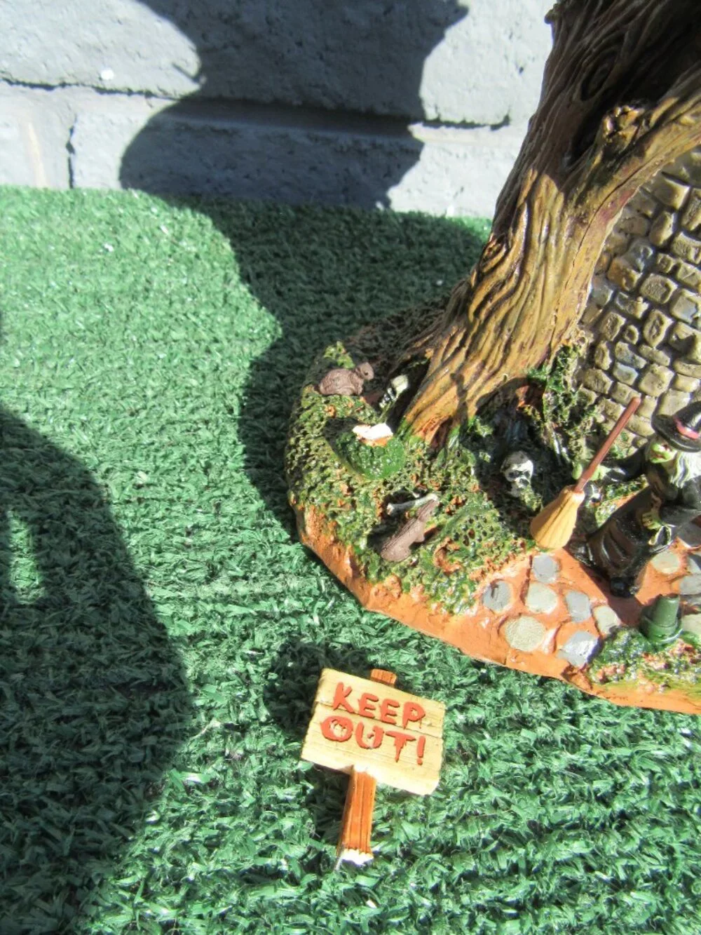Lemax Spooky Town Witches Tower Halloween Village 2018 #85301